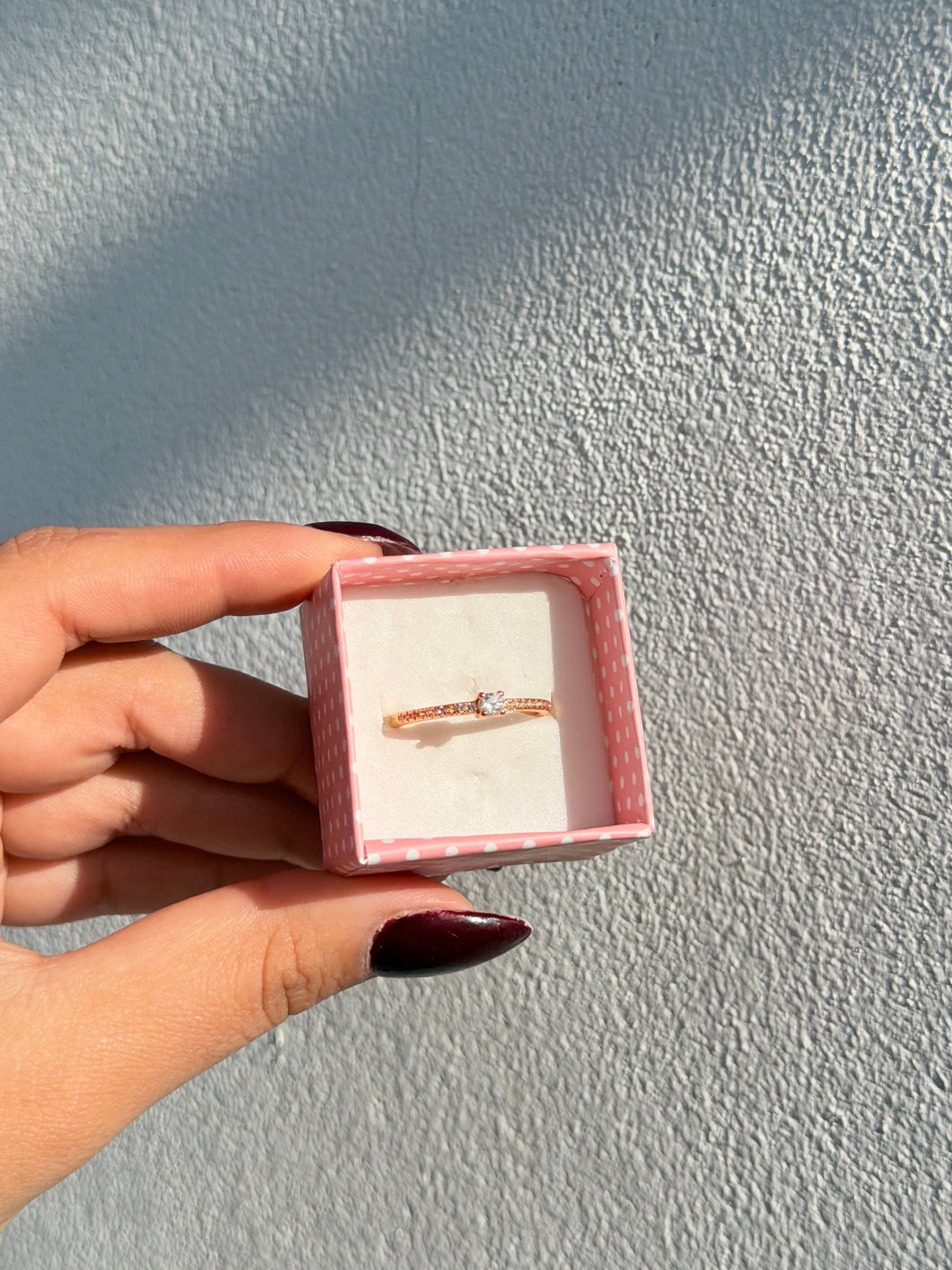 Anillo cubic dorado | Acero
